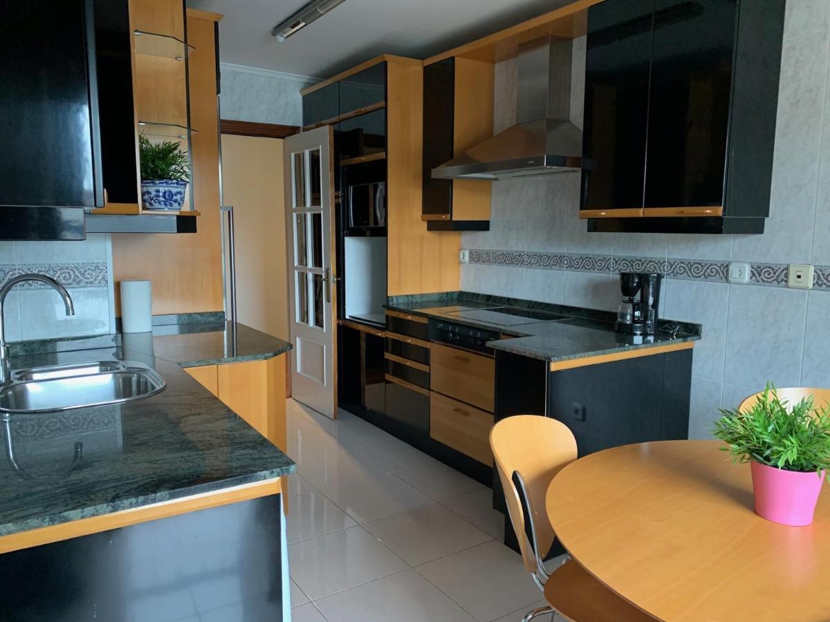 River Suite Apartment Portugalete Exteriör bild